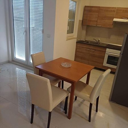 Apartment Zdrave - Free Parking Μακάρσκα Εξωτερικό φωτογραφία